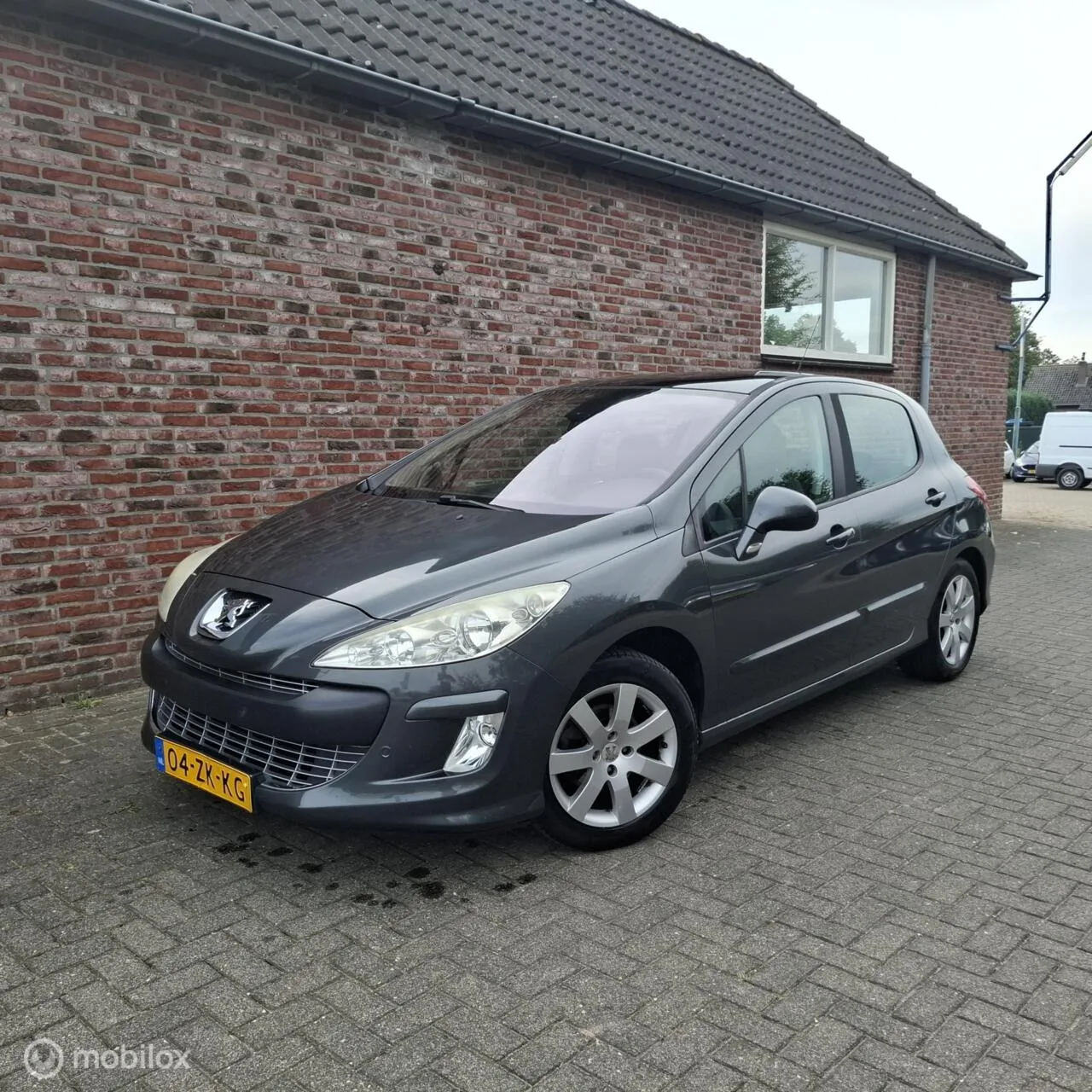 Peugeot 308 (2008) — foto 1