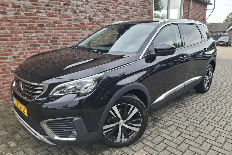 Peugeot 5008 (2018)
