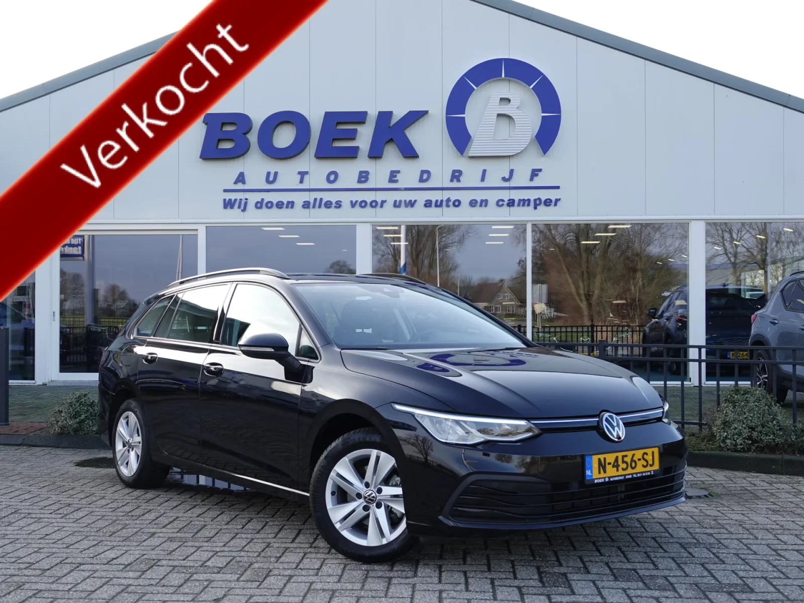 Volkswagen Golf (2022) — foto 1