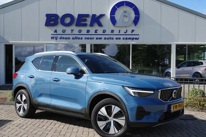 Volvo XC40 (2022)