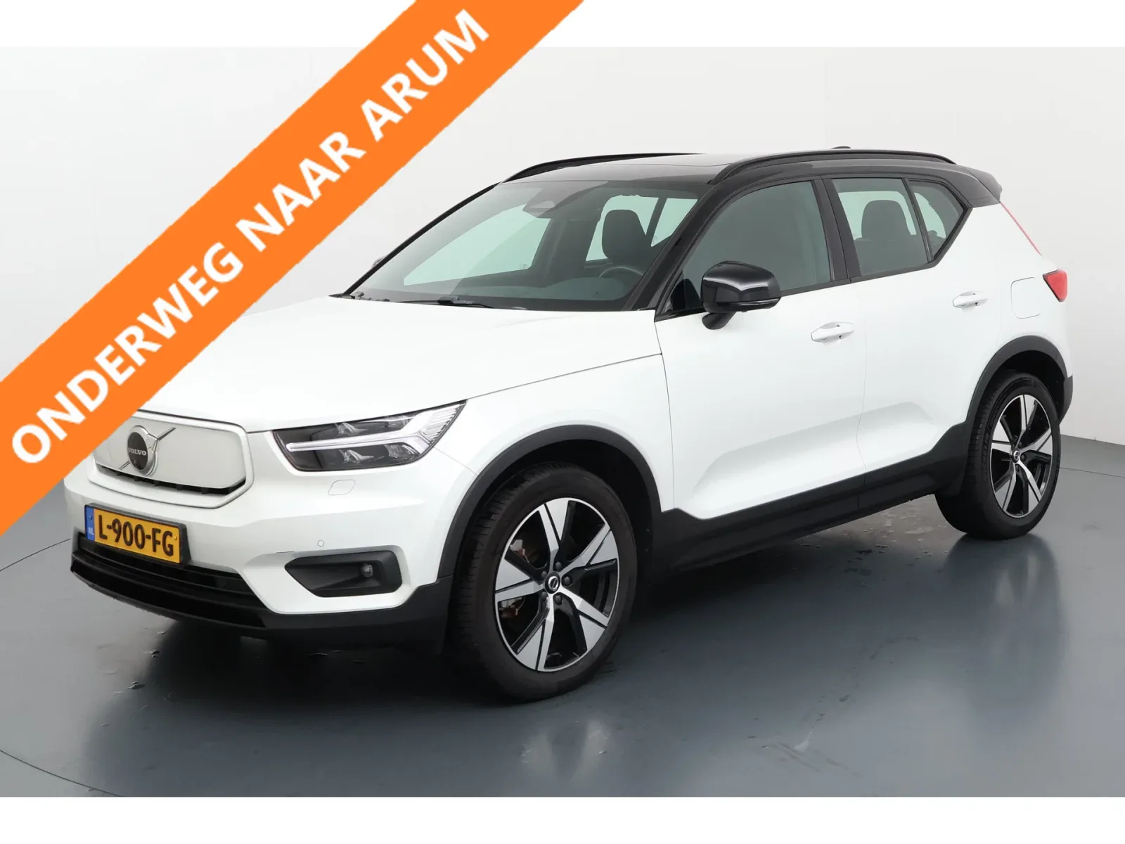 Volvo XC40 (2021) — foto 1