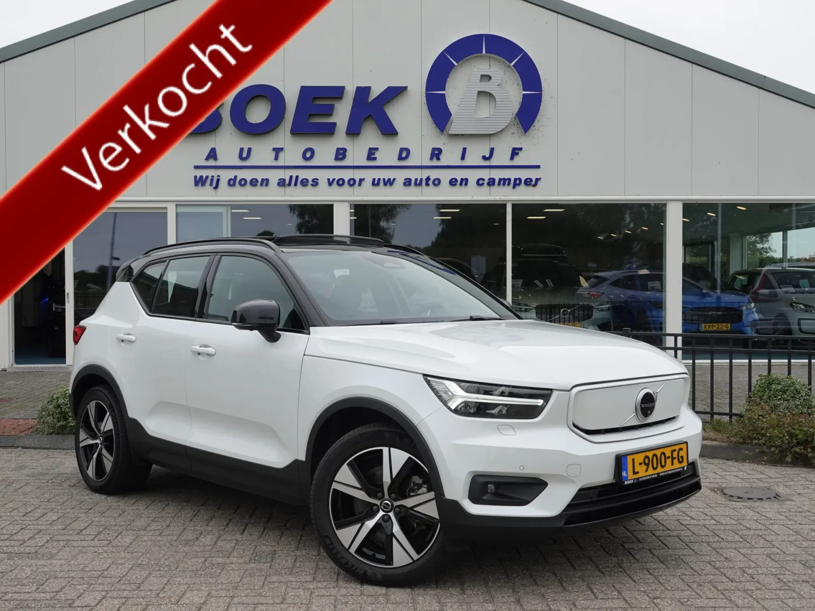 Volvo XC40 (2021) — foto 1