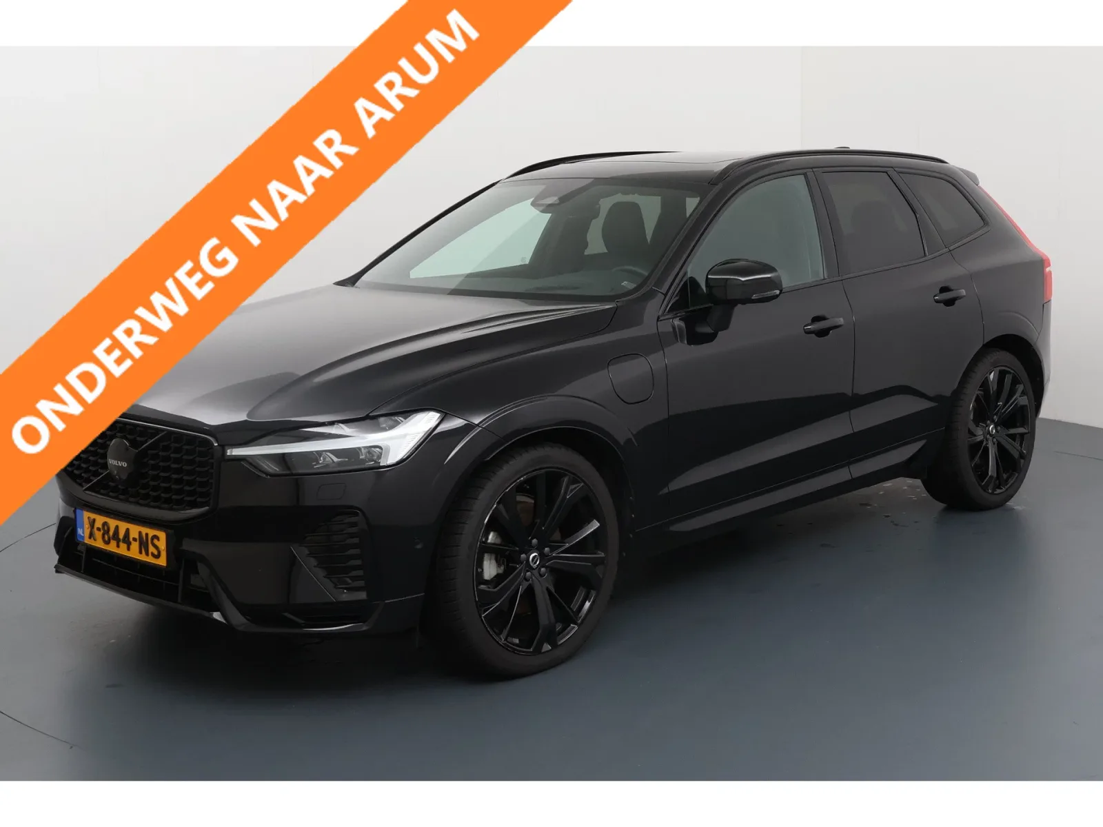 Volvo XC60 (2023) — foto 1