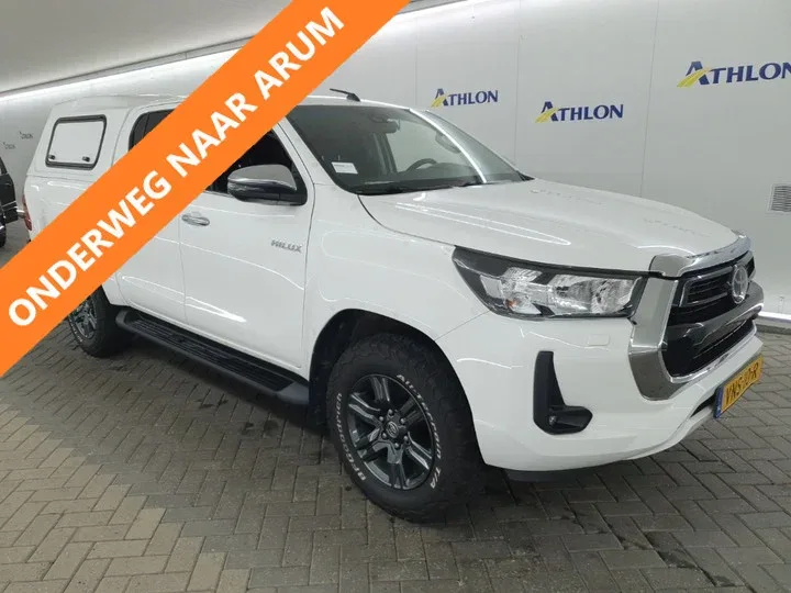 Toyota Hilux (2022) — foto 1
