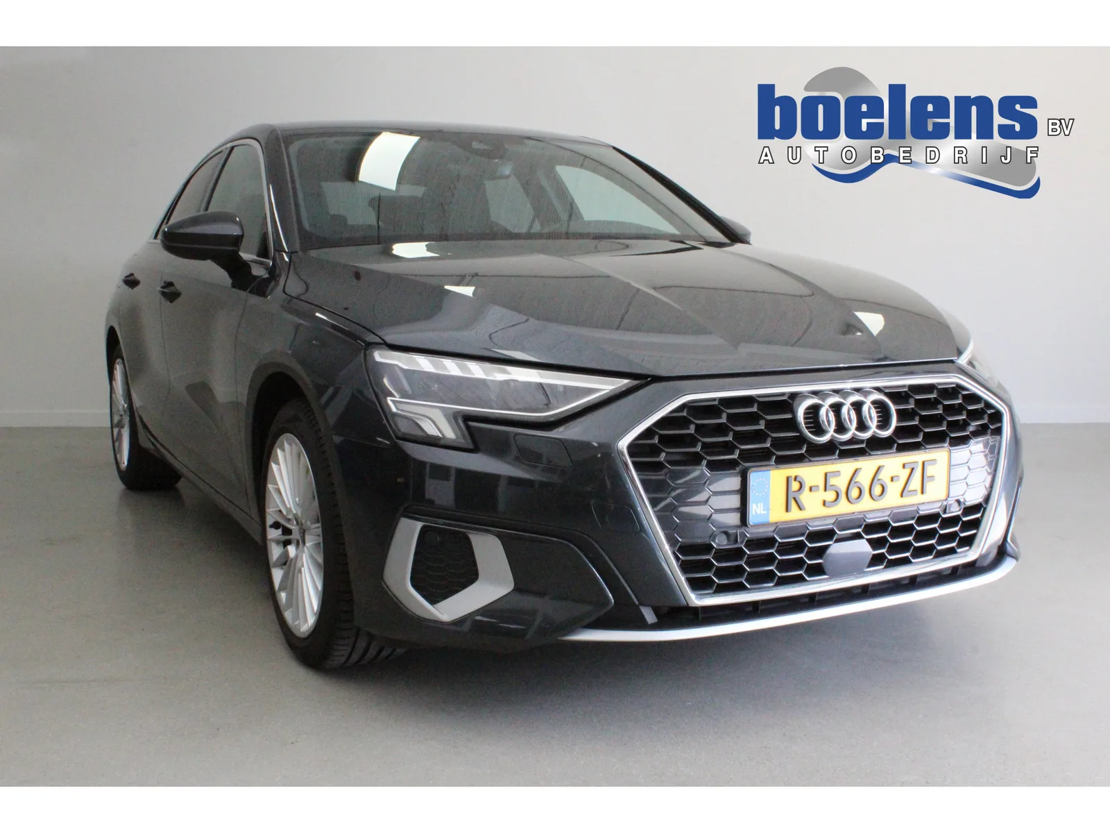 Audi A3 (2023) — foto 1