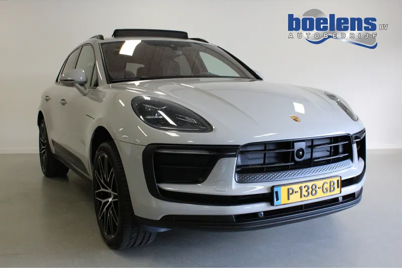 Porsche Macan (2022)