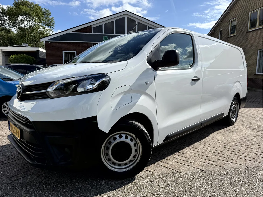 Toyota Proace (2022) — foto 1