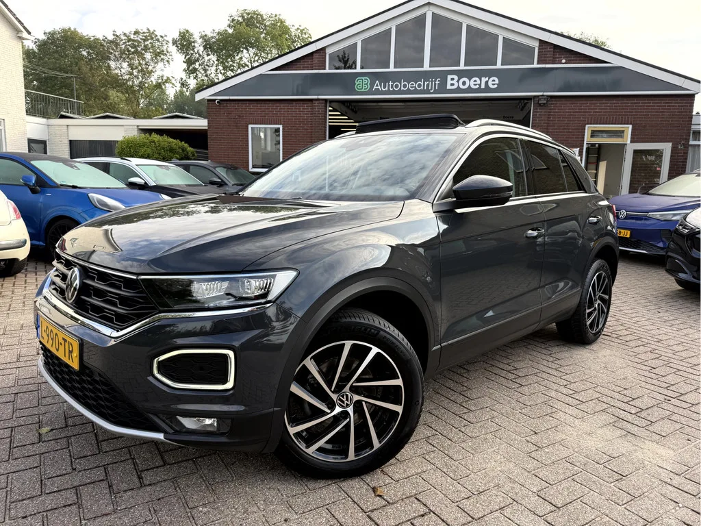 Volkswagen T-Roc (2021) — foto 1