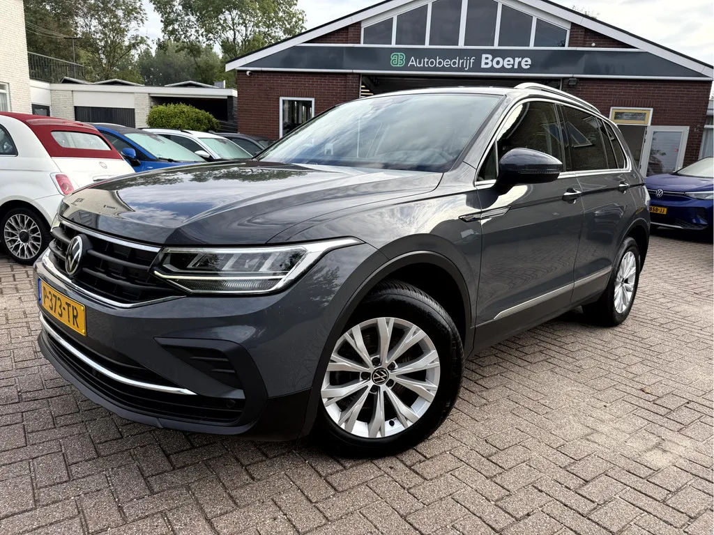 Volkswagen Tiguan (2022) — foto 1