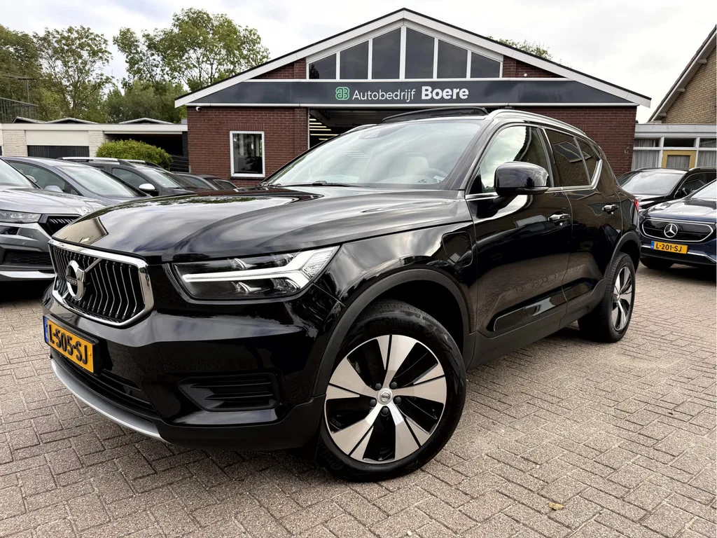 Volvo XC40 (2021) — foto 1