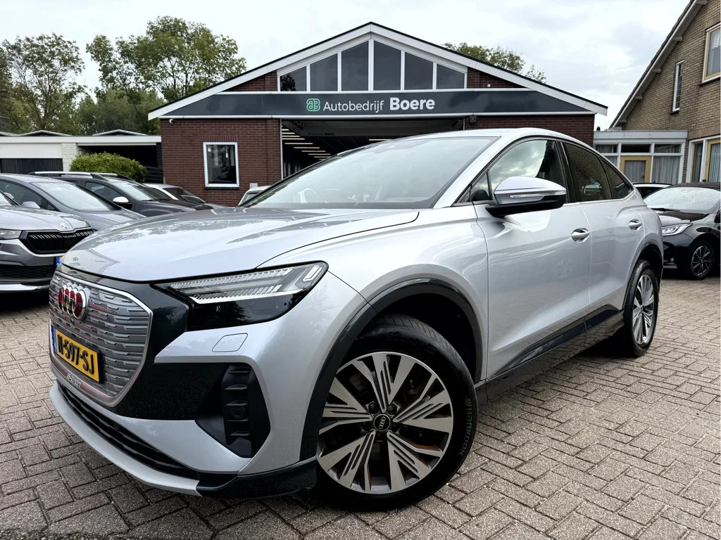 Audi Q4 e-tron (2021) — foto 1