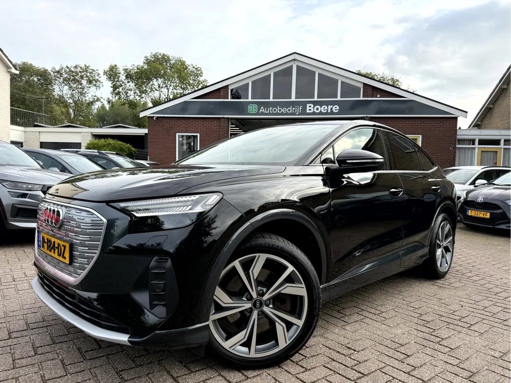 Audi Q4 e-tron (2021) — foto 1