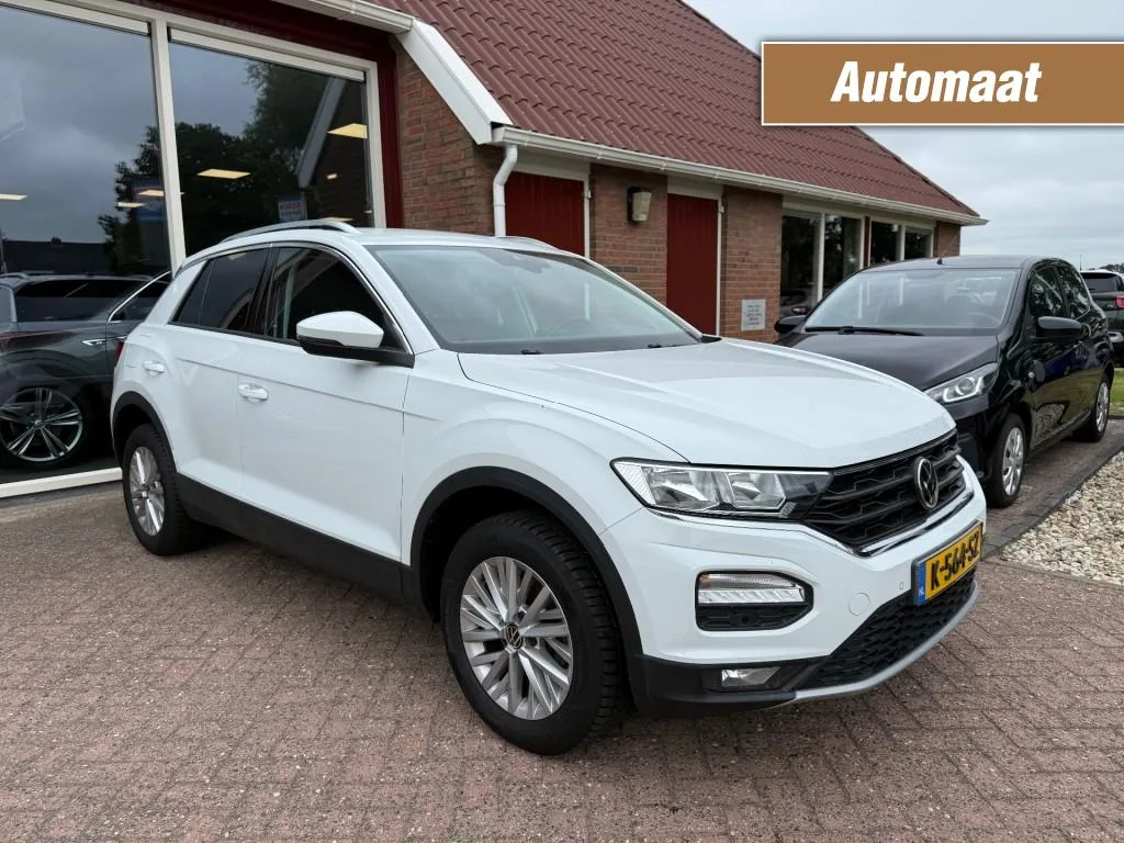 Volkswagen T-Roc (2021) — foto 1