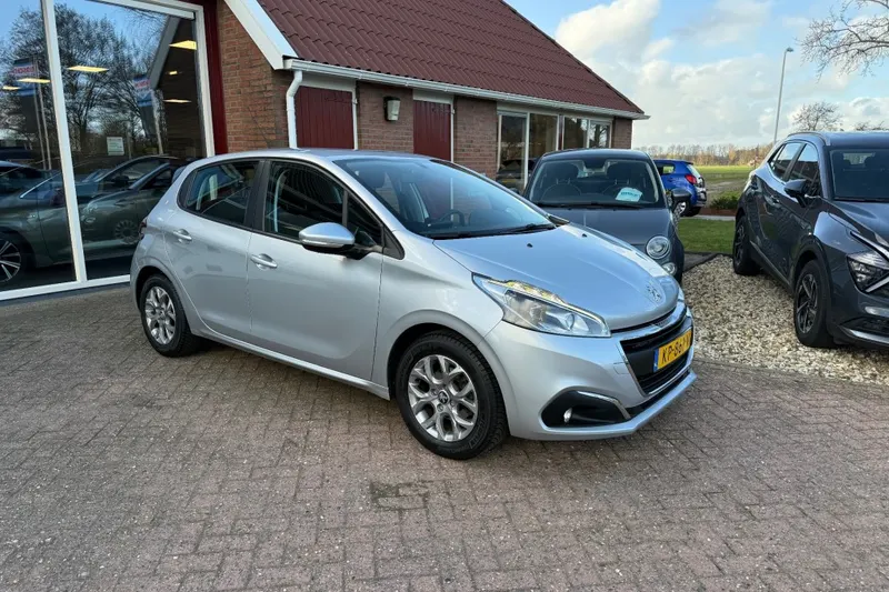 Peugeot 208 (2016)
