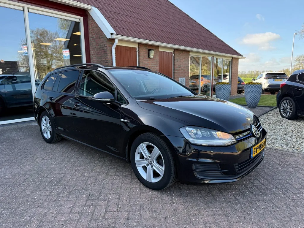 Volkswagen Golf (2015) — foto 1