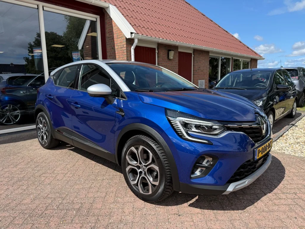 Renault Captur (2021) — foto 1