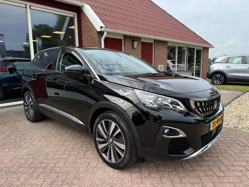 Peugeot 3008 (2018) — foto 1