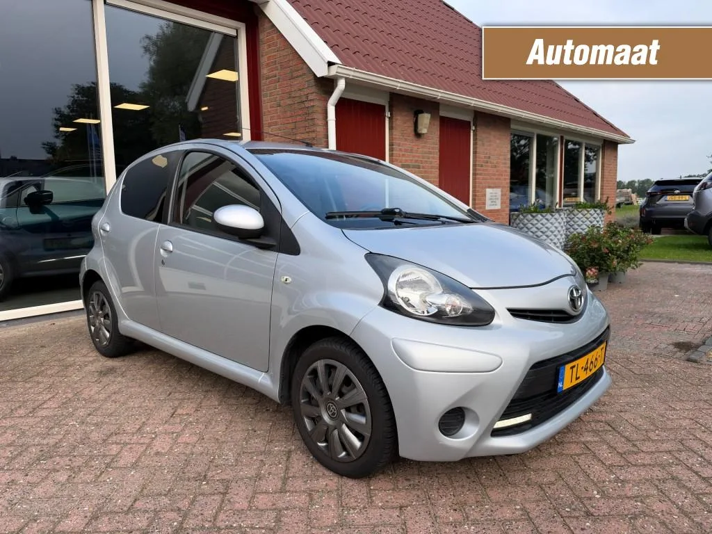 Toyota Aygo (2012) — foto 1