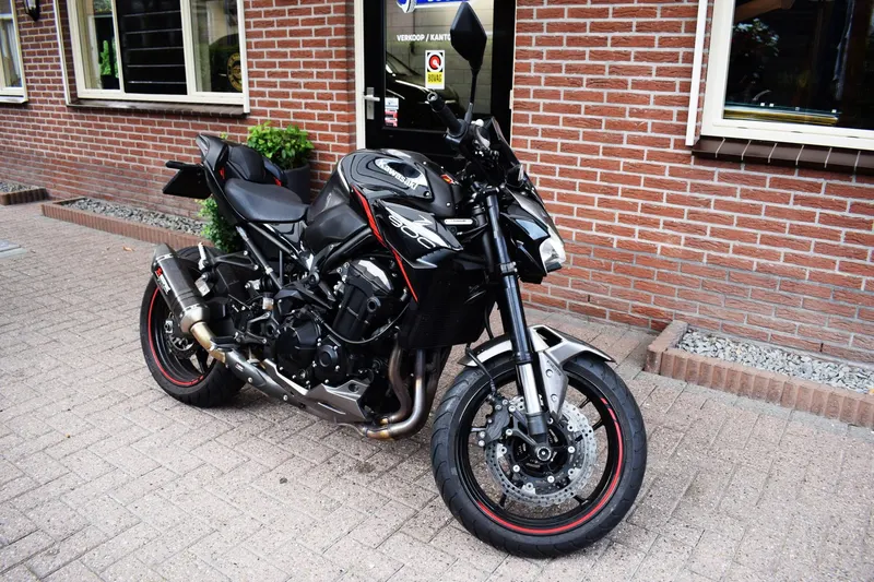 Kawasaki Z900 (2023)