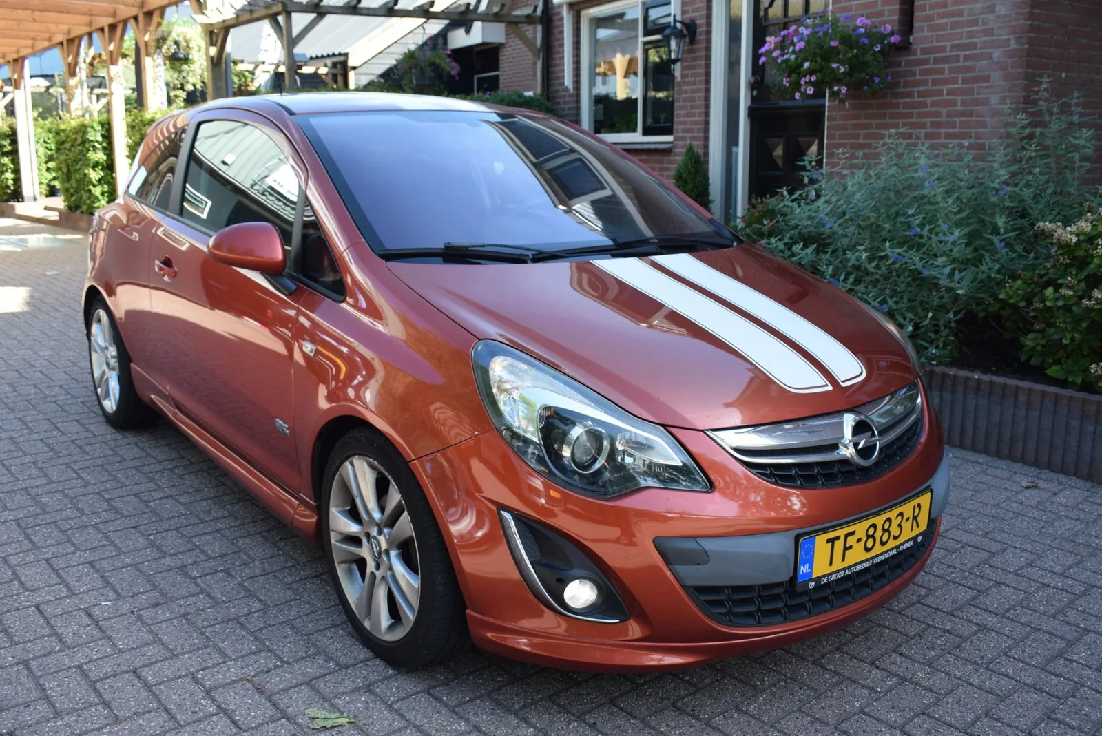 Opel Corsa (2011) — foto 1
