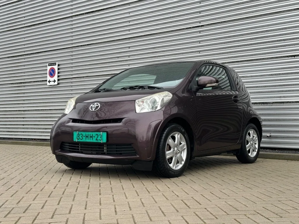 Toyota iQ (2009) — foto 1
