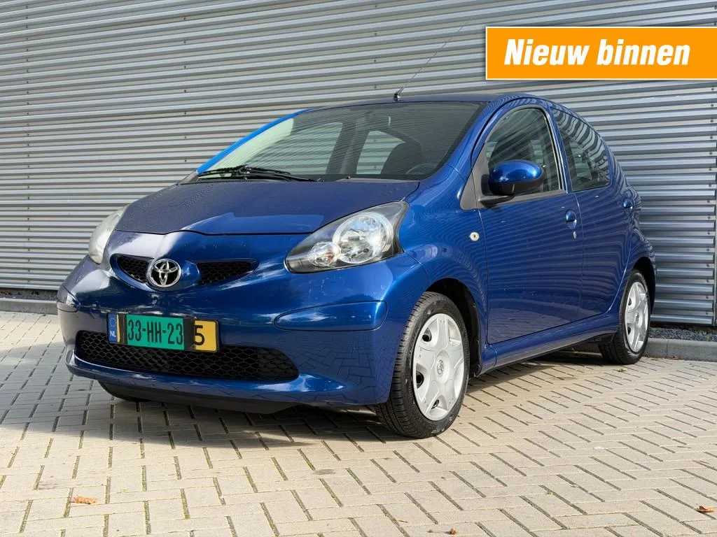 Toyota Aygo (2008) — foto 1