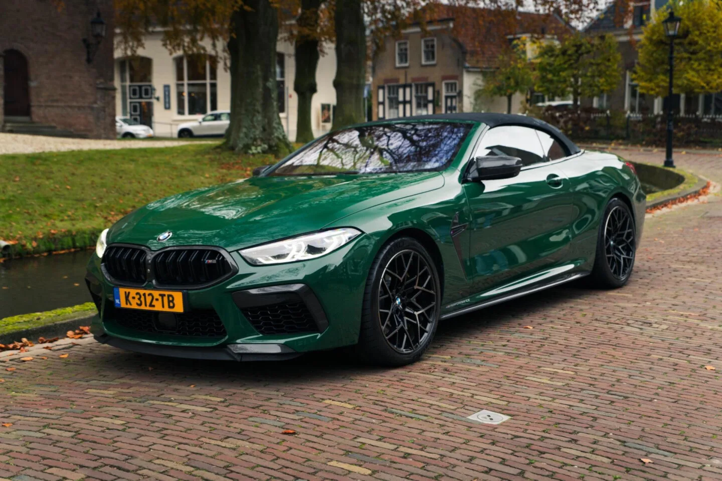 BMW M8 (2020) — foto 1