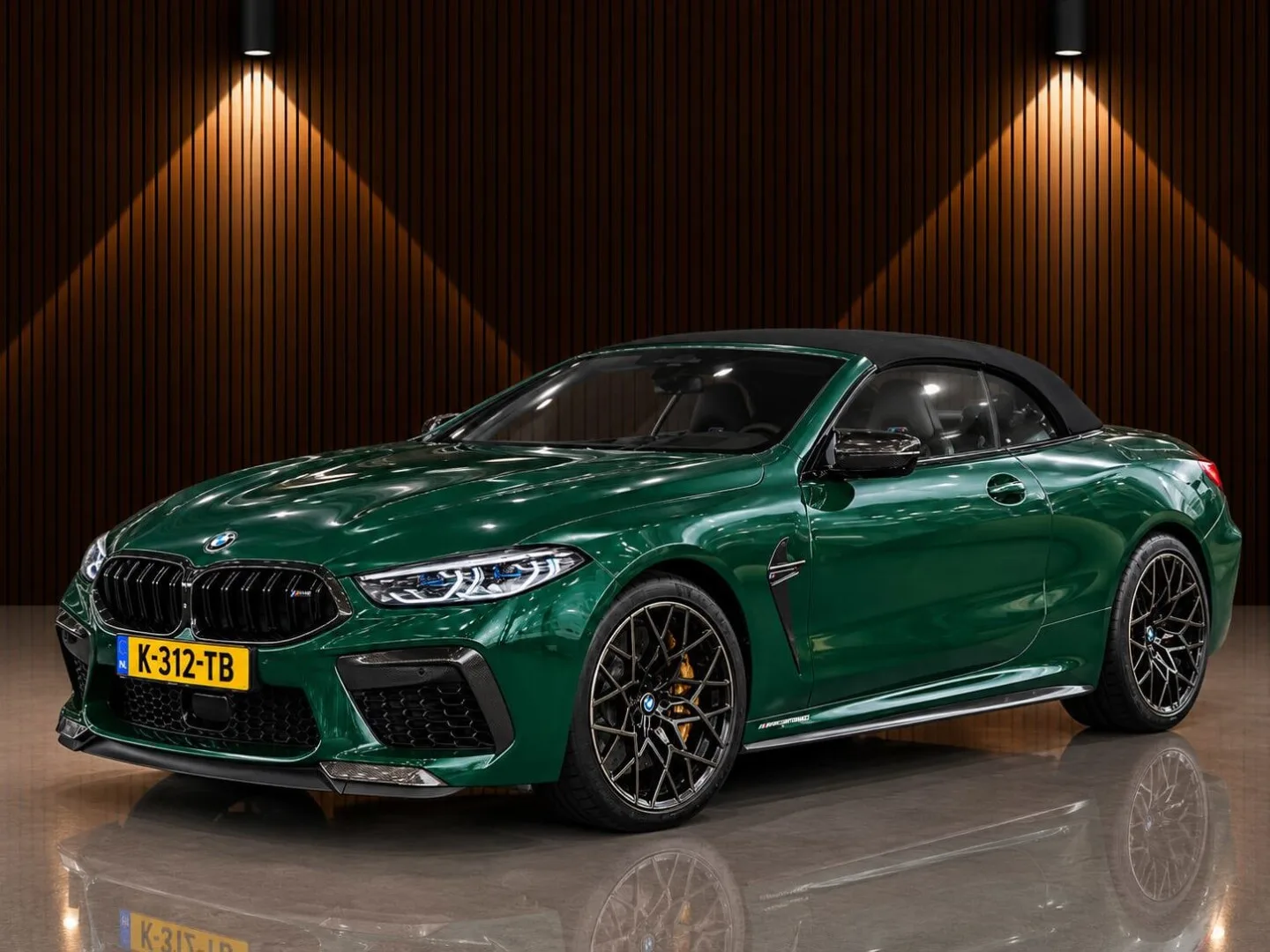 BMW M8 (2020) — foto 1