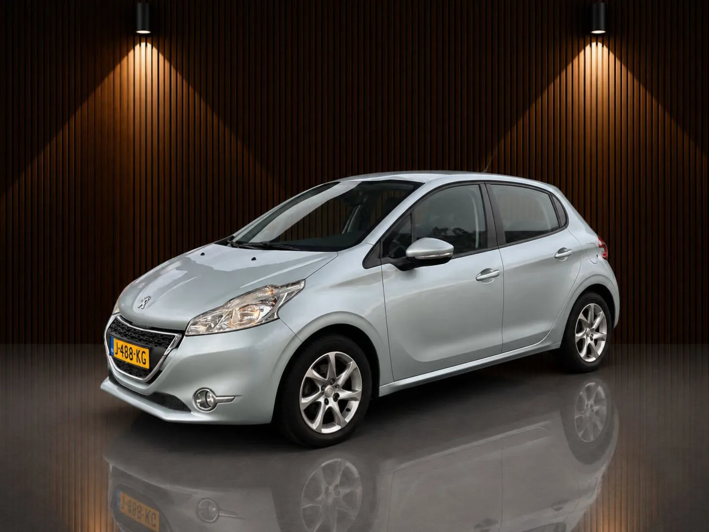 Peugeot 208 (2014) — foto 1