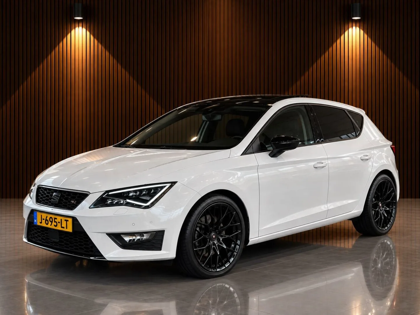 SEAT Leon (2016) — foto 1
