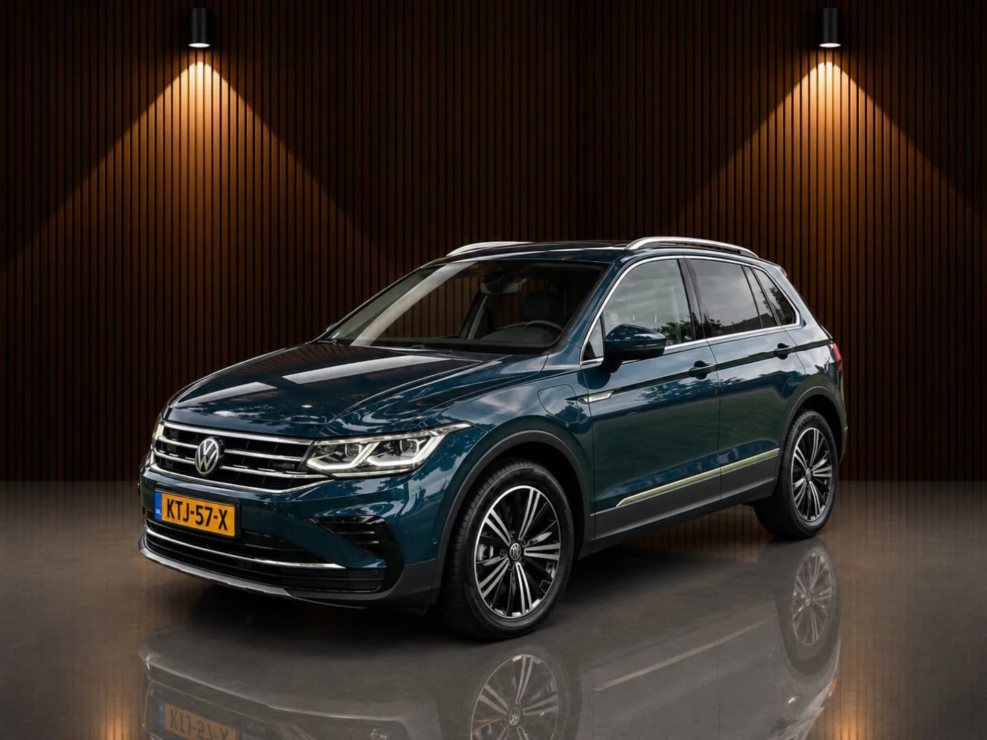 Volkswagen Tiguan (2023) — foto 1