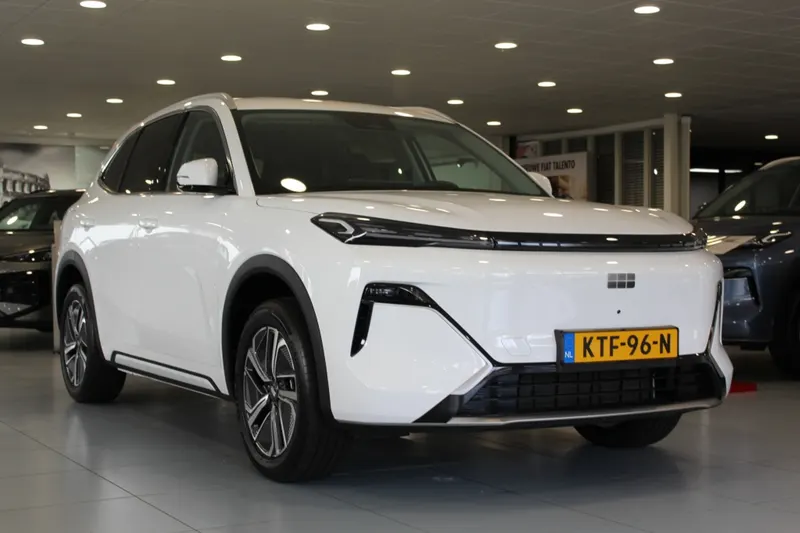 Geely Starray EM-i (2026)