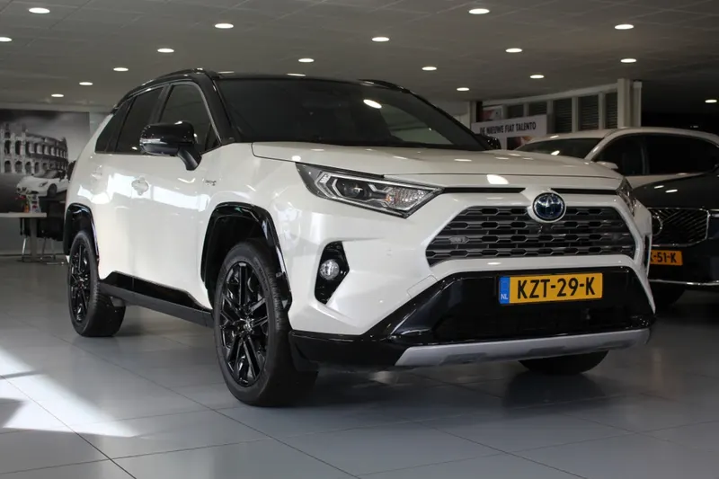 Toyota RAV4 (2022)
