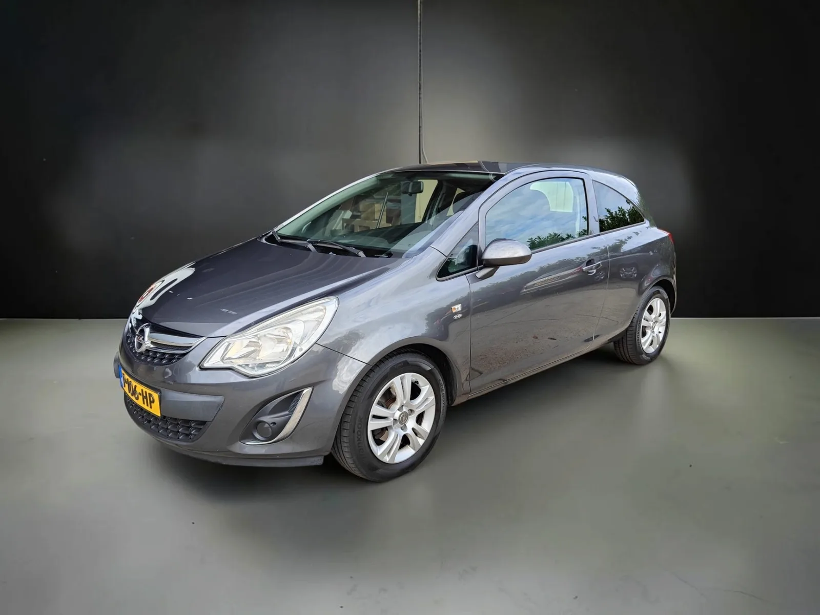 Opel Corsa (2011) — foto 1
