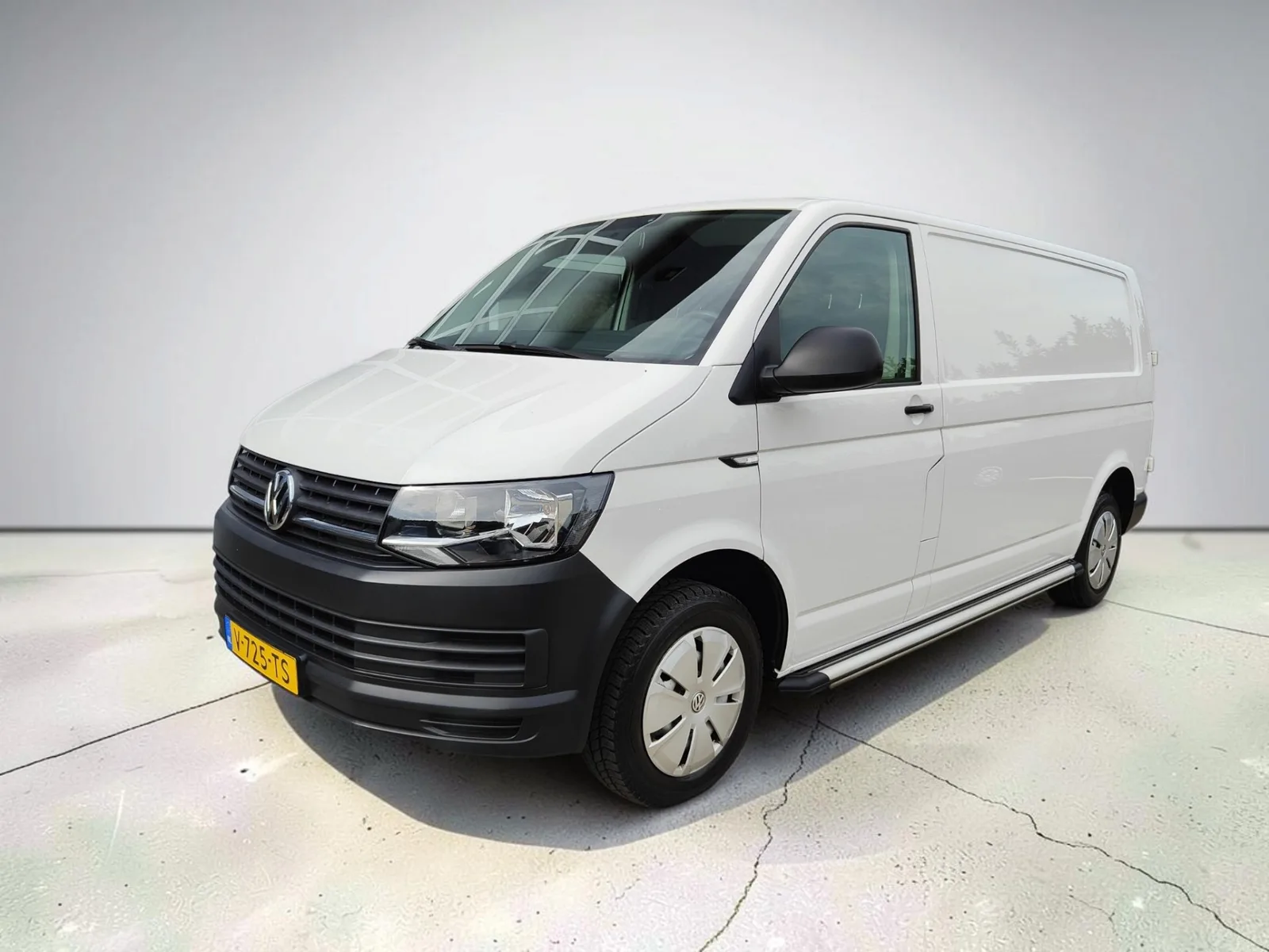 Volkswagen Transporter (2019) — foto 1