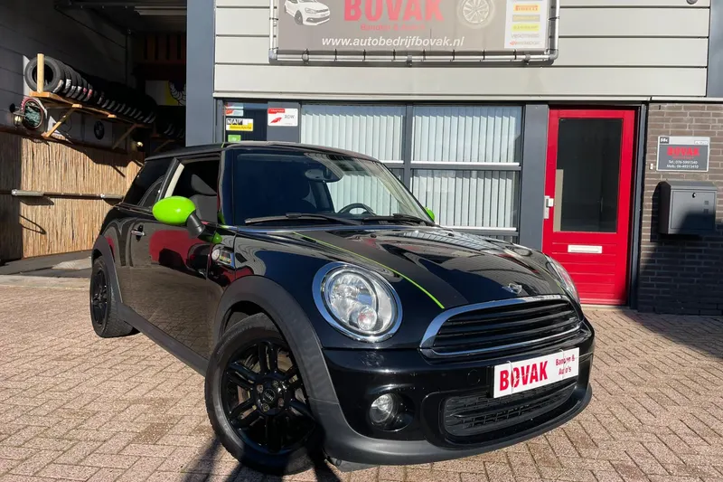 MINI One (2014)