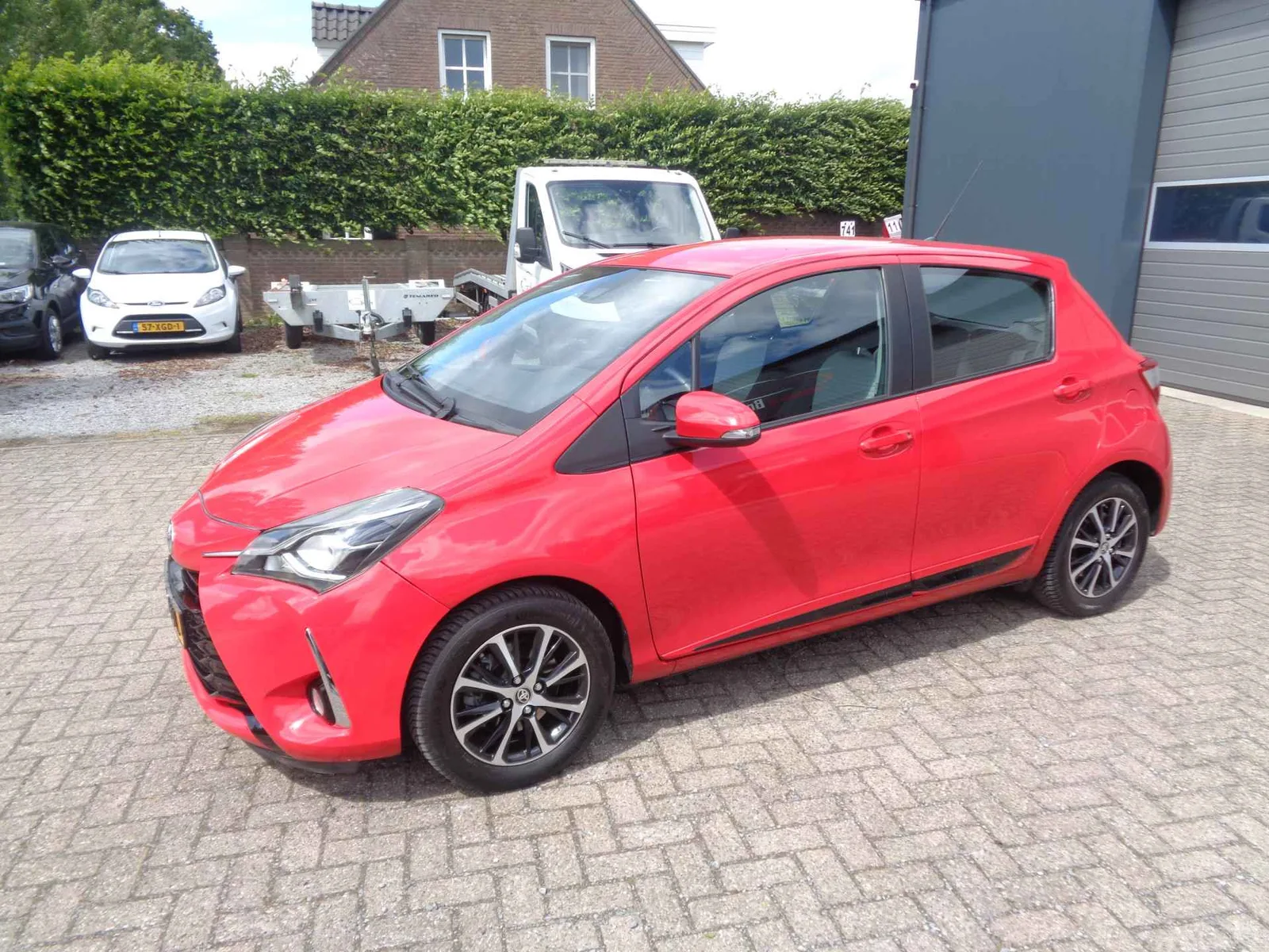 Toyota Yaris (2019) — foto 1