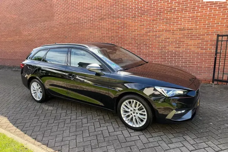 SEAT Leon Sportstourer (2021)
