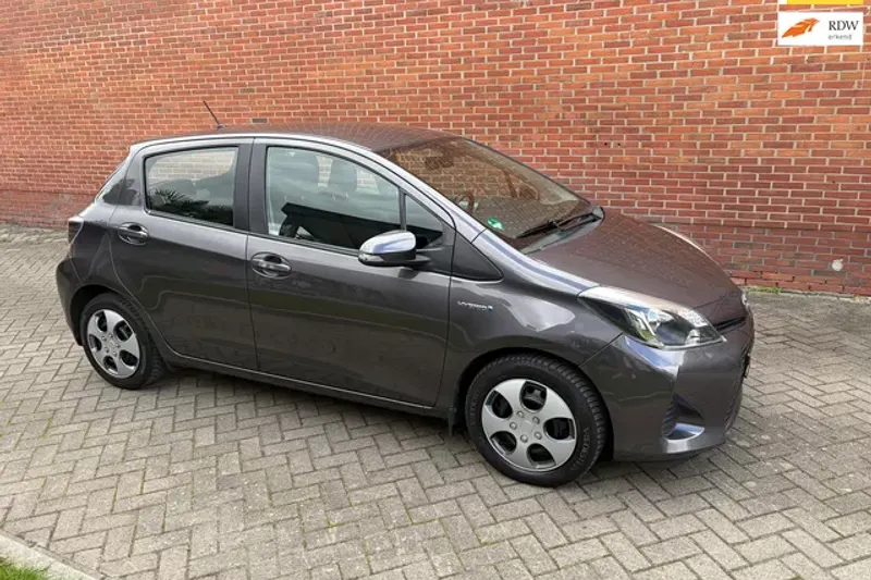 Toyota Yaris (2013)