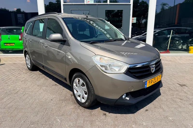 Dacia Lodgy (2013)