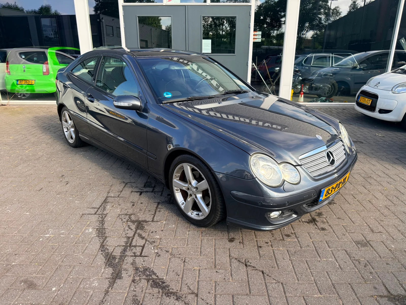 Mercedes-Benz C-Klasse (2005) — foto 1