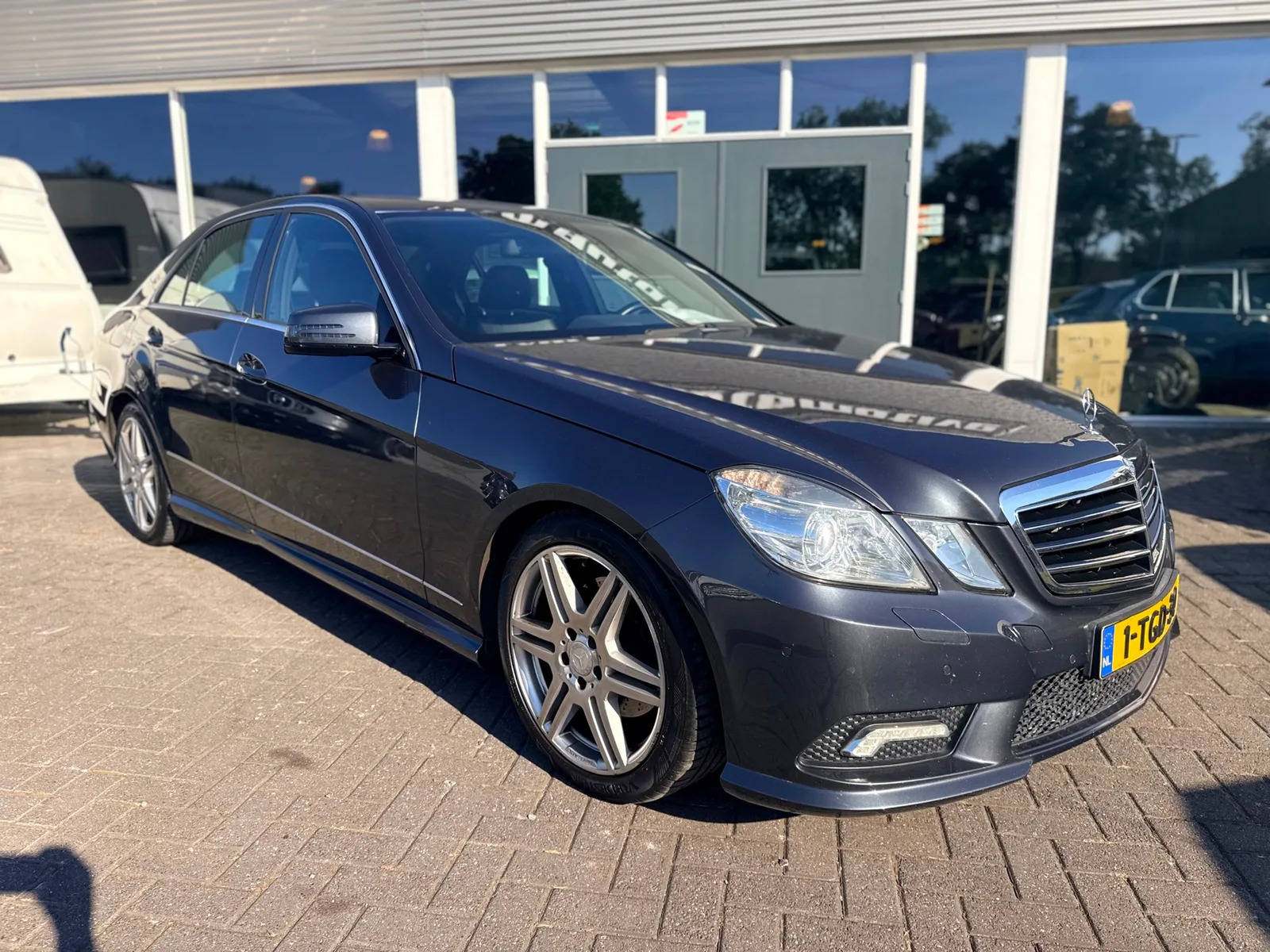 Mercedes-Benz E-Klasse (2010) — foto 1