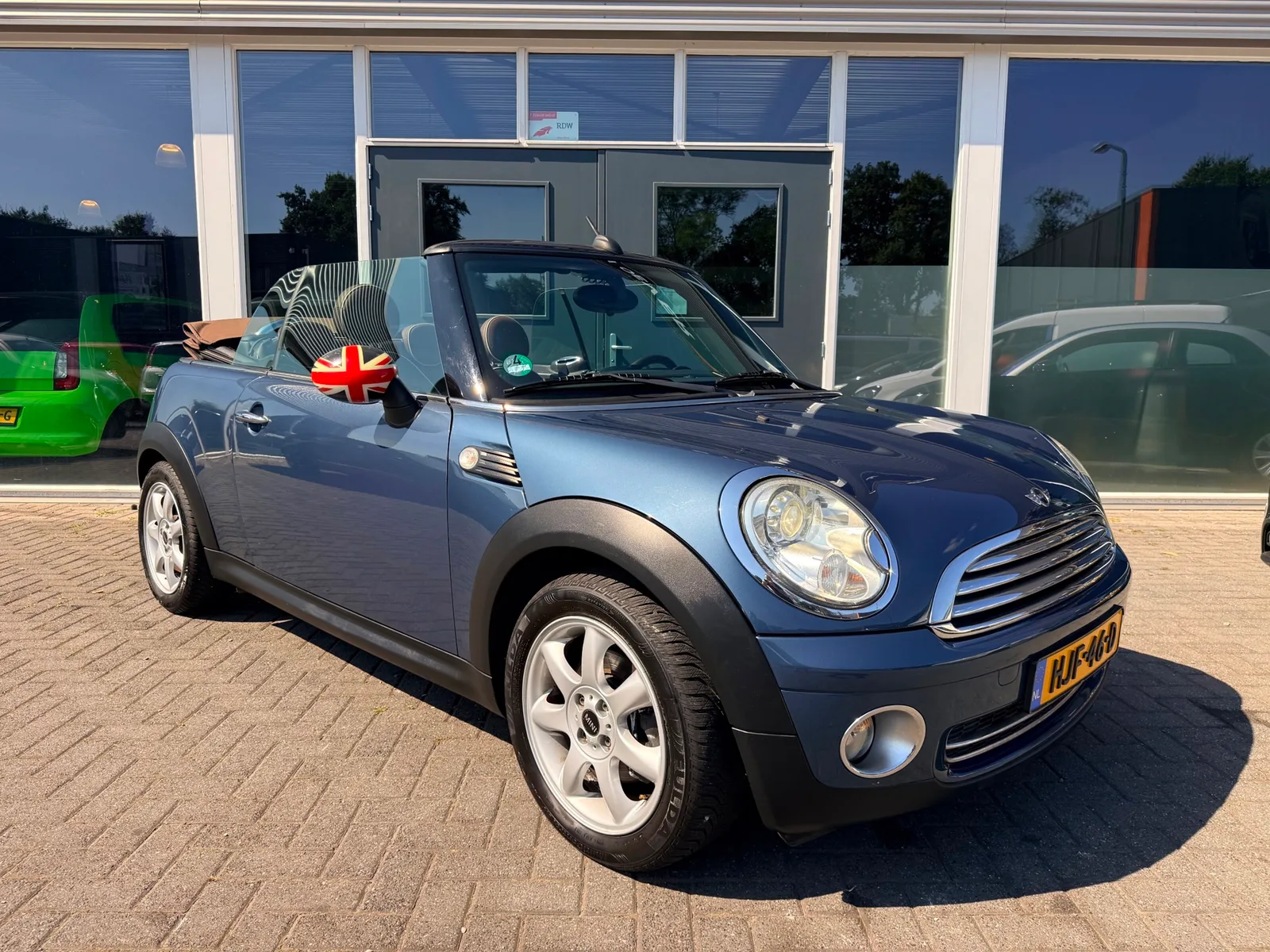 MINI Cabrio (2009) — foto 1