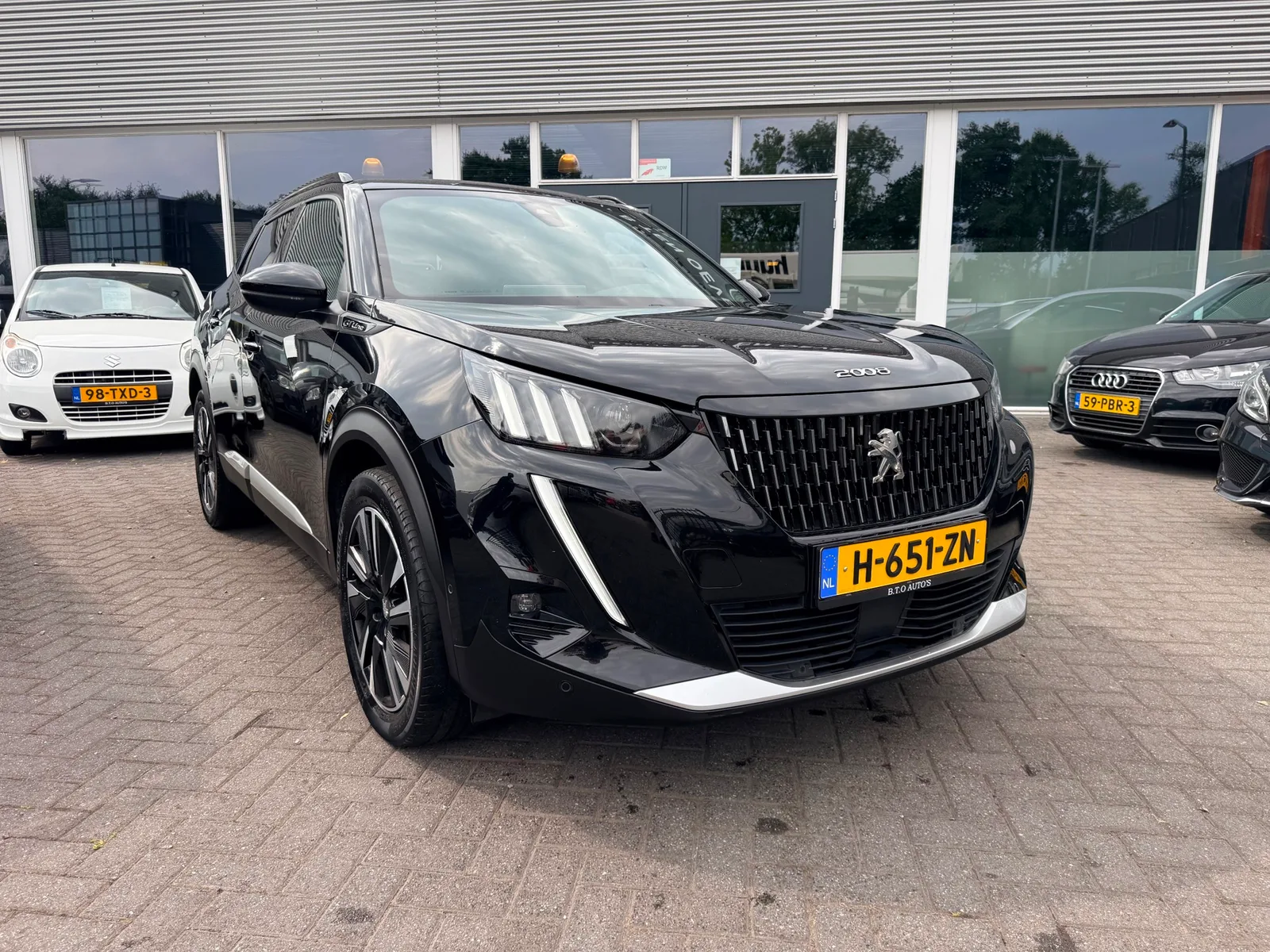 Peugeot 2008 (2020) — foto 1