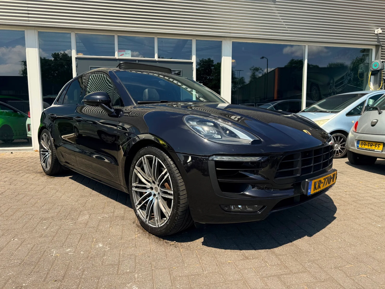 Porsche Macan (2016) — foto 1