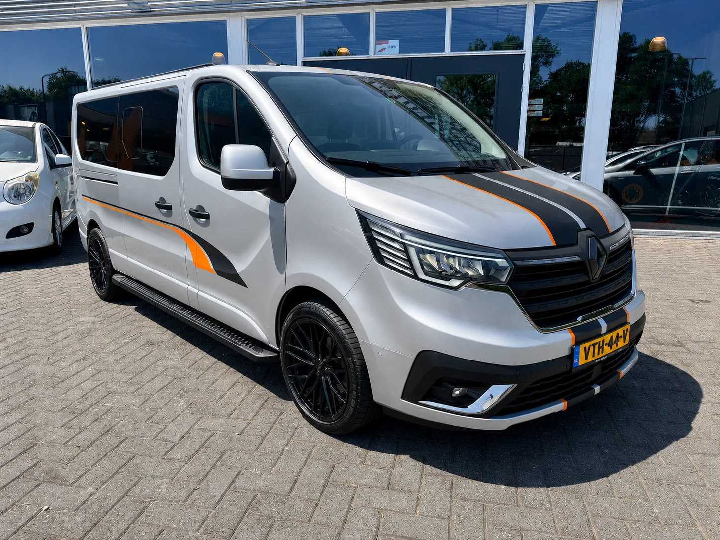 Renault Trafic (2023) — foto 1