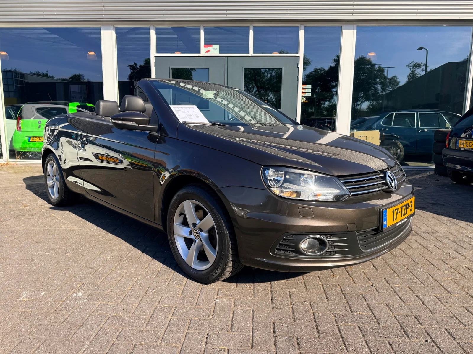 Volkswagen Eos (2011) — foto 1