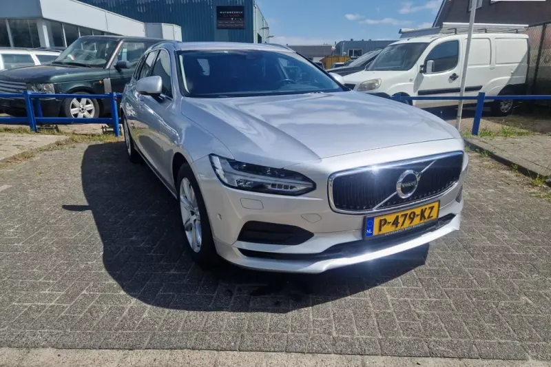 Volvo V90 (2016)