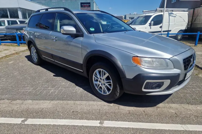 Volvo XC70 (2008)
