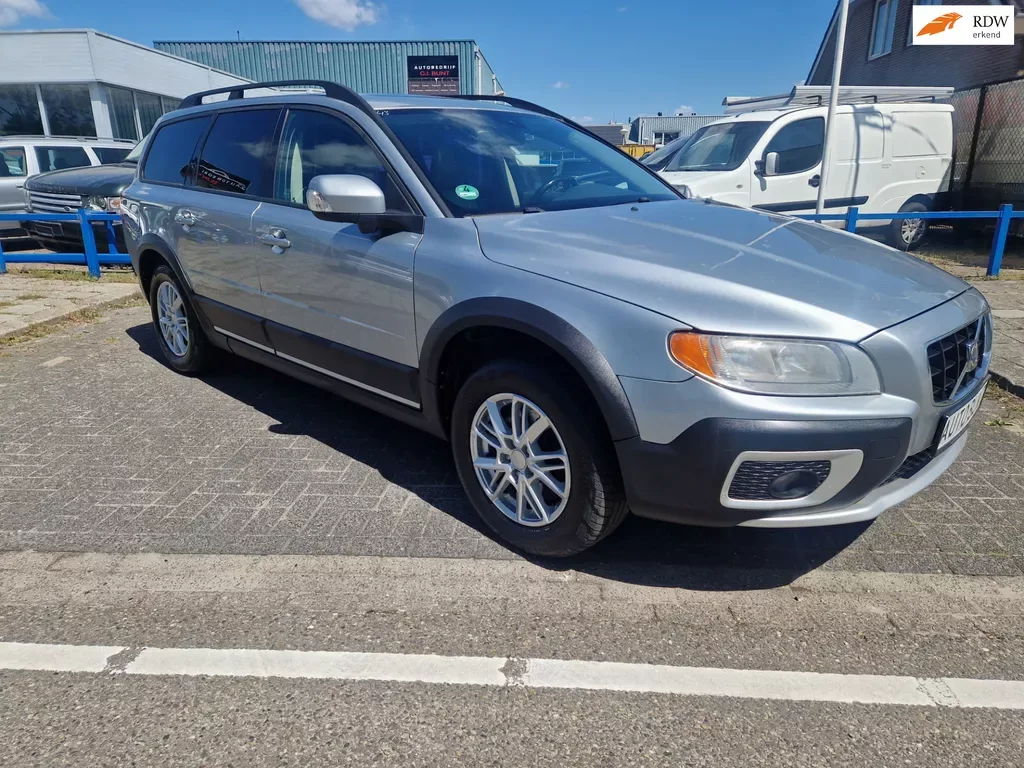 Volvo XC70 (2008) — foto 1